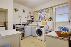 Kitchen- click for photo gallery